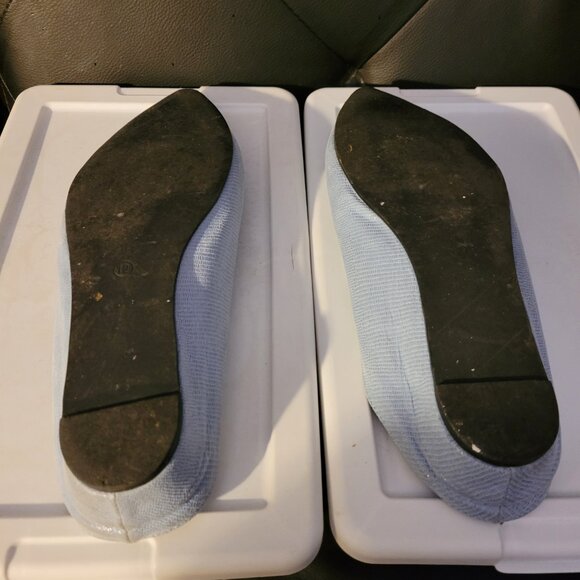 FLATS - Picture 2 of 3